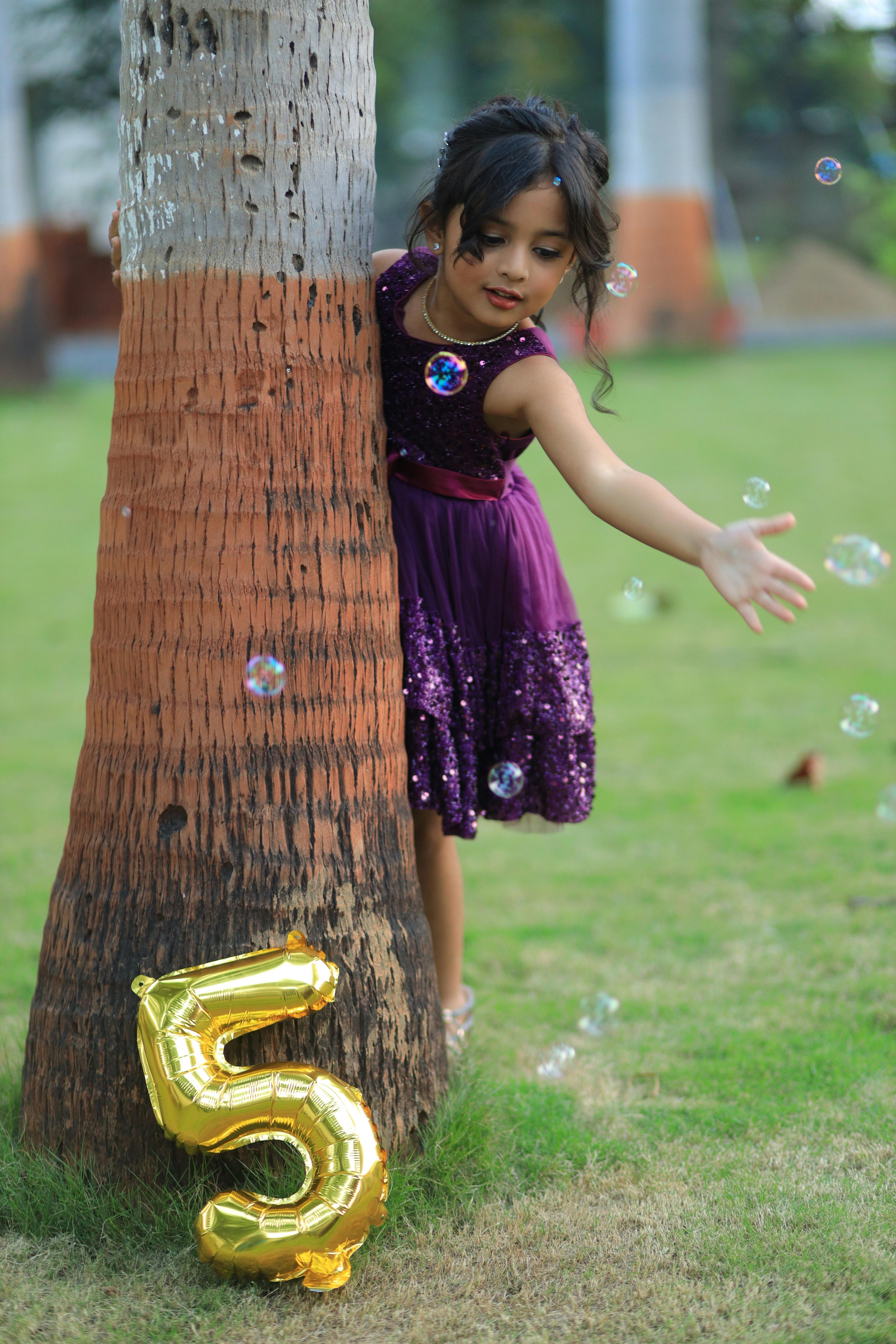 热度榜第三名缩略图:人物与能量氛围